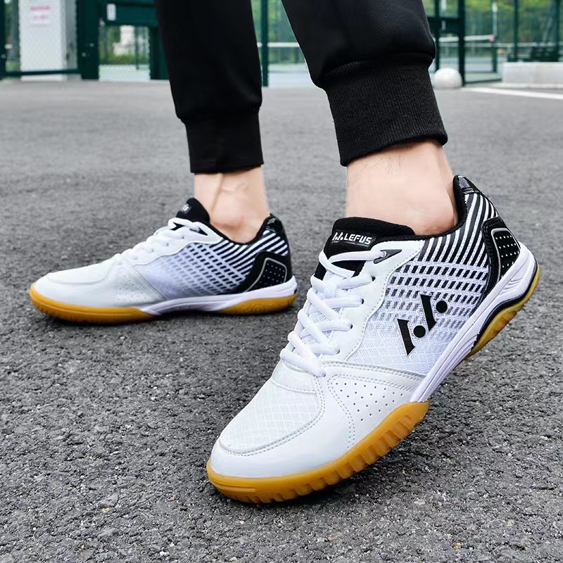 LEFUS Quality Men Women's Badm - Table Tennis News のレビューと価格